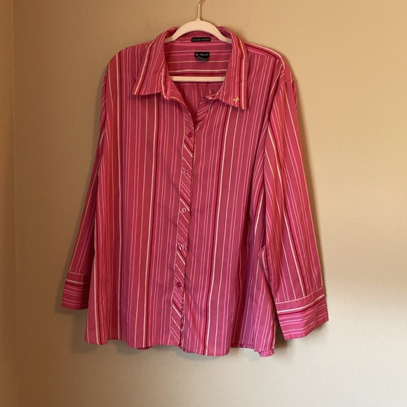 Lot of 2 Women’s 4X Striped Button Down Shirts - Picture 3 of 6